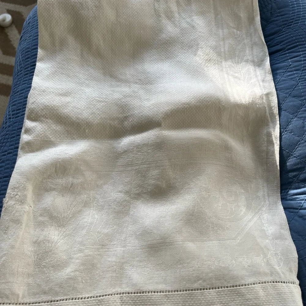 Vintage ivory cotton hand towel.